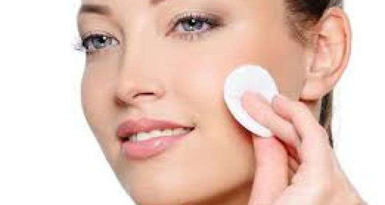 ĐỂ DÙNG KEM DƯỠNG DA NGÀY HIỆU QUẢ