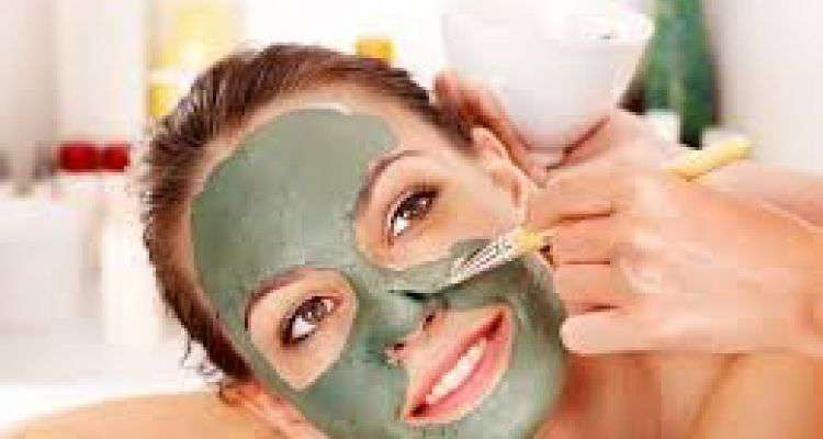 7 MẶT NẠ GIÚP XÓA MỤN NHANH CHÓNG